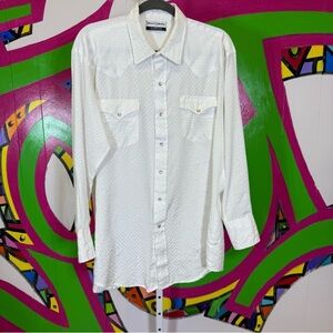 Silver Collection Karman, Western Shirt with Pearl Snaps. Size Similar to Large.